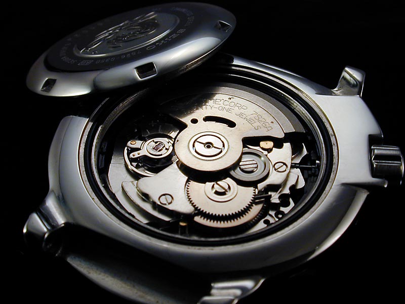 Chronograph watches movement.jpg