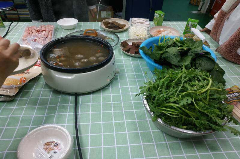 chafing dish.jpg chafing dish.jpg