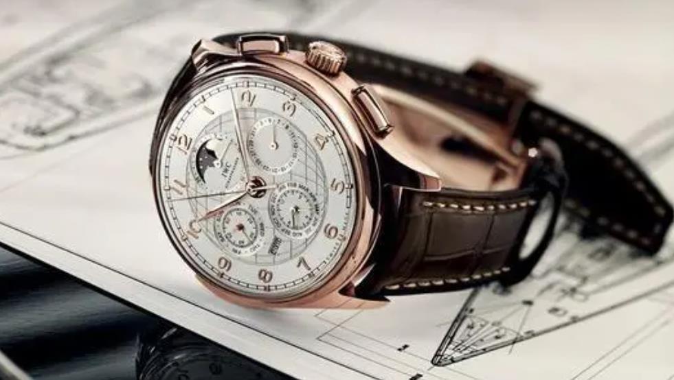 How to choose men's watches of different age groups?