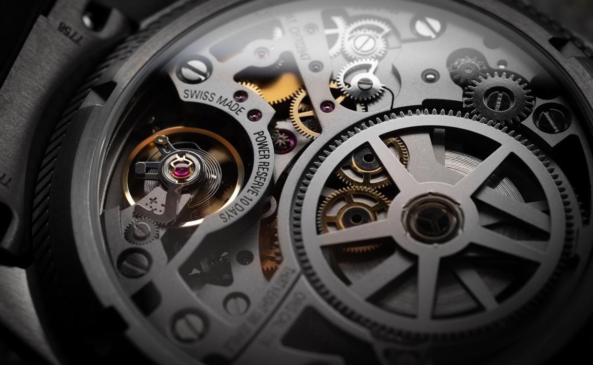 What is the difference between mechanical watches at different prices?